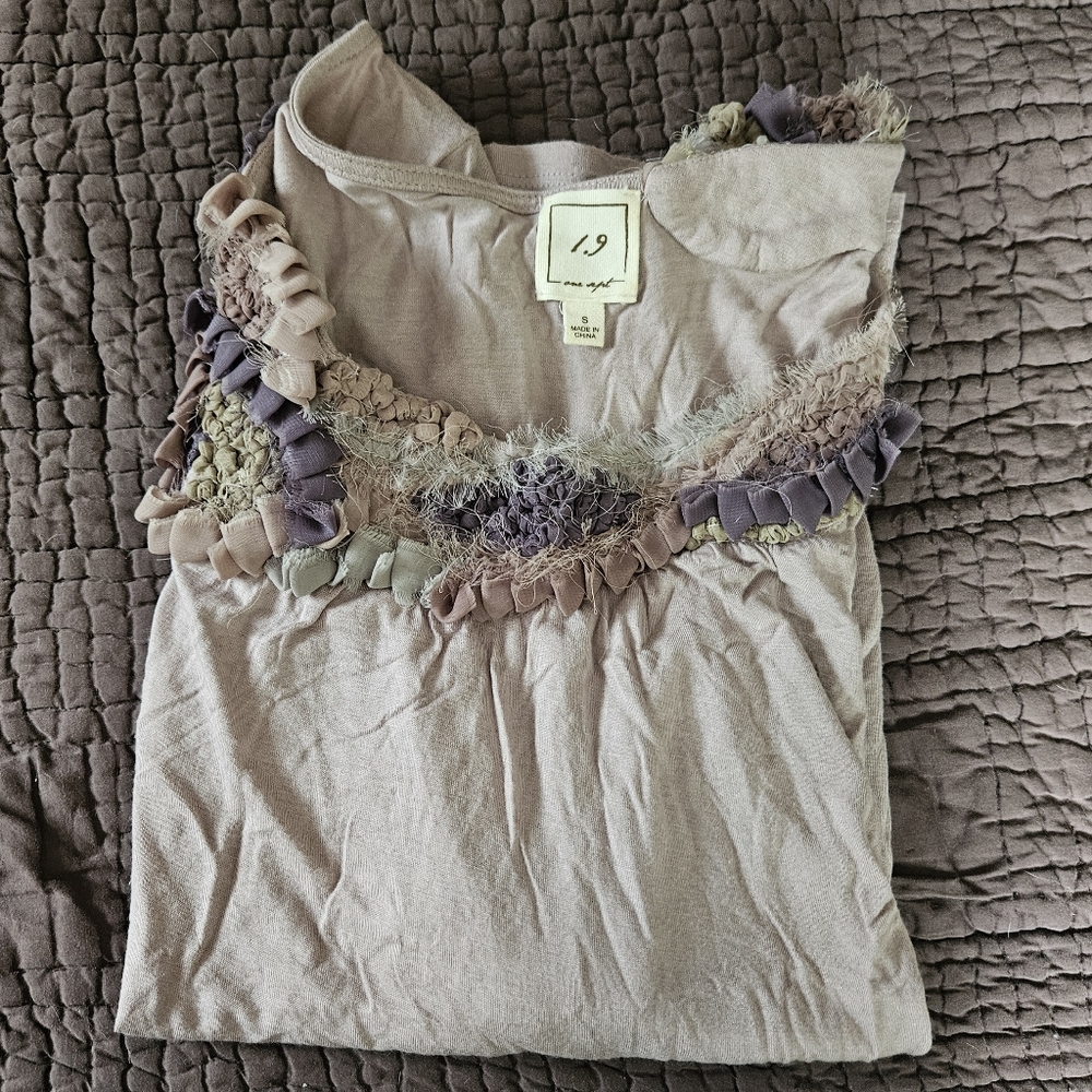 Lovely Anthropologie Top, Small